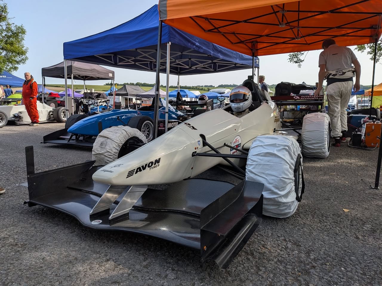 Empire Racing Cars Evo 3 at a race meeting